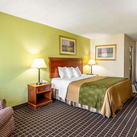 Rodeway Inn Central Richmond Buitenkant foto
